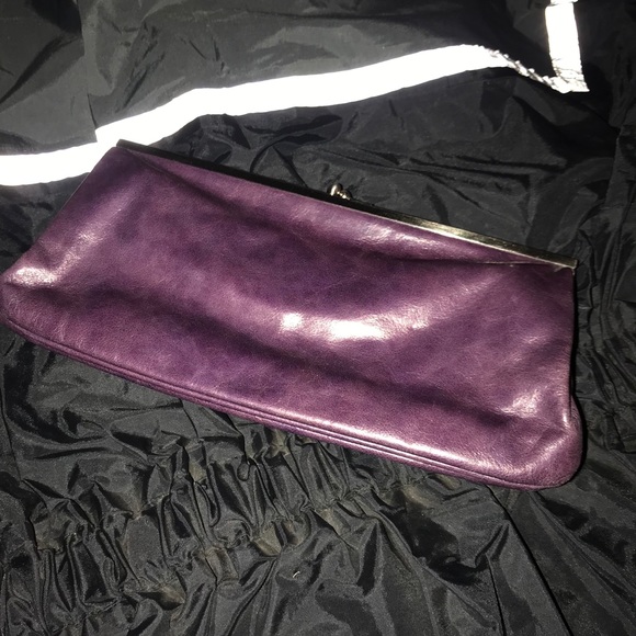 Hobo clasp wallet In Purple